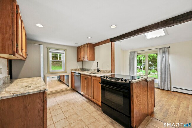 Foto del edificio - 917 Hopewell Rd