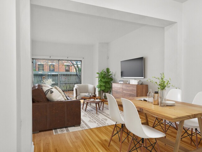 Living Room - 530 City Park Ave