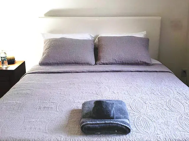 Comfy Queen Bed - 17 Webster St
