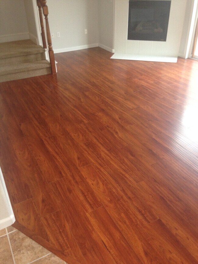 Foto del edificio - Condo Unit in Ferry Circle close to shoppi...