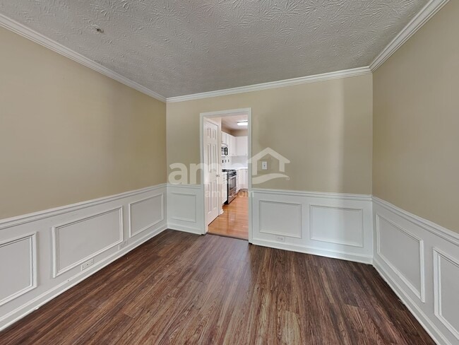 Building Photo - 1388 Glenover Way