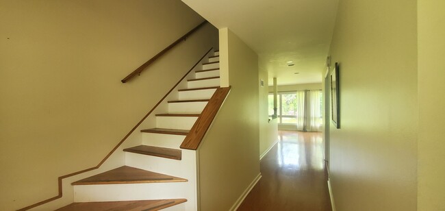 Foto del edificio - 2S525 Lloyd Ave