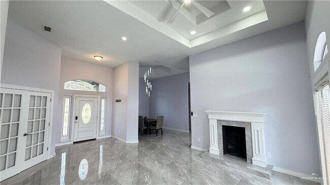 Foto del edificio - 30 Lilac Ave