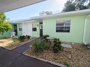 Building Photo - 6425 Drexel Dr
