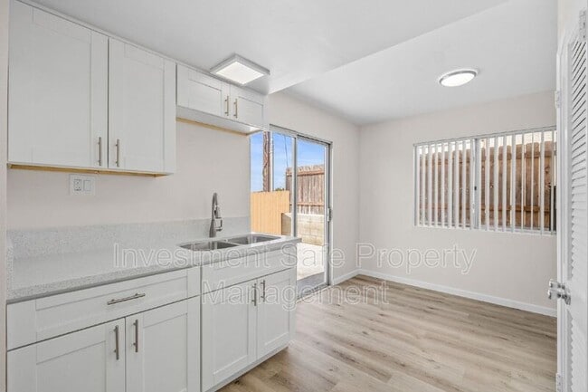 Building Photo - 455 Del Mar Ct