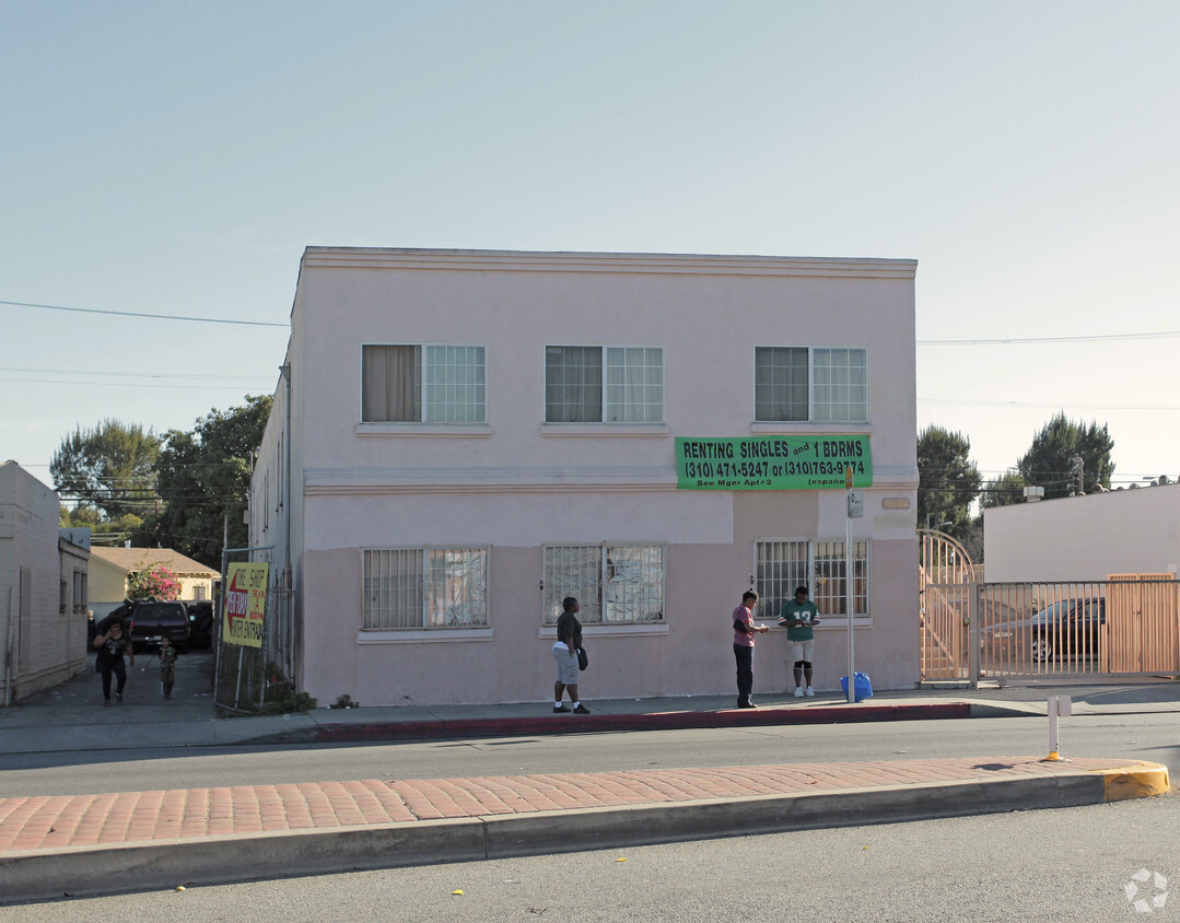 Foto del edificio - 12028 Long Beach Blvd