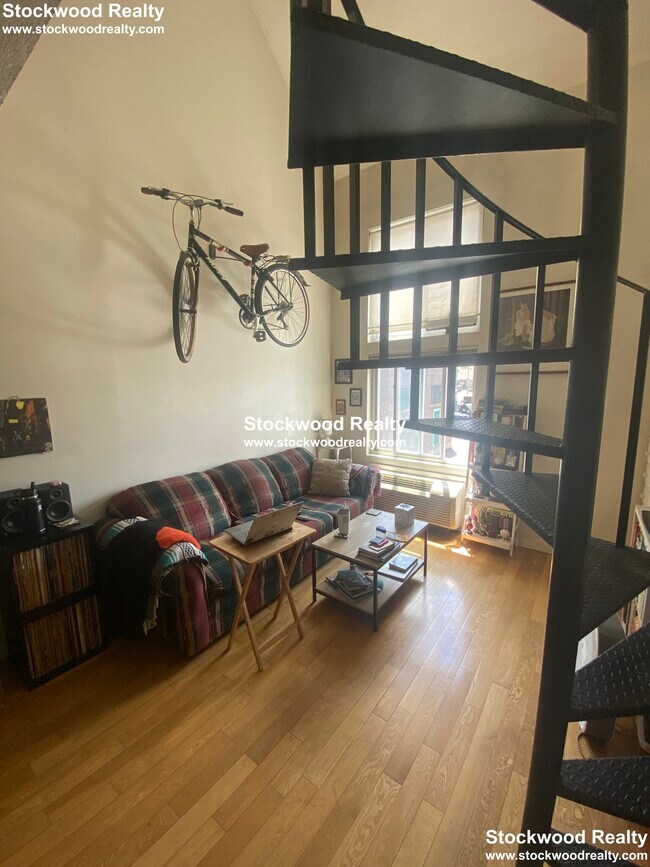 Foto del edificio - 382 Dorchester St