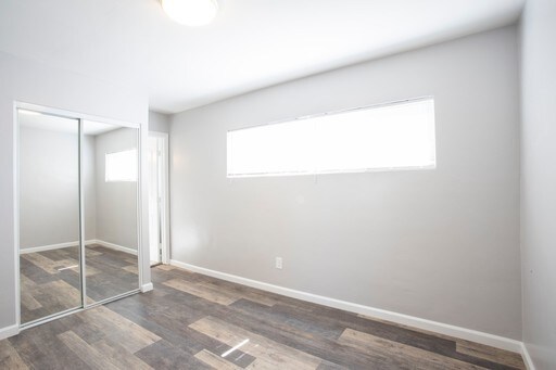 Foto del edificio - 3853-3865 Cherokee Ave