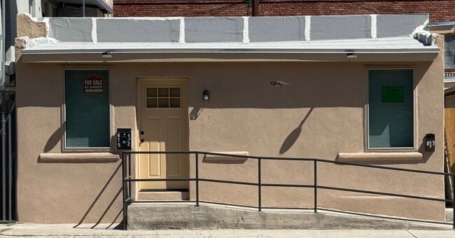 Building Photo - 815 1/2 E 3rd Ave