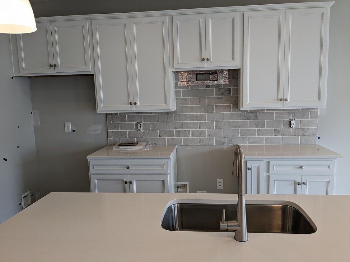 Building Photo - 7346 Celebration Dr