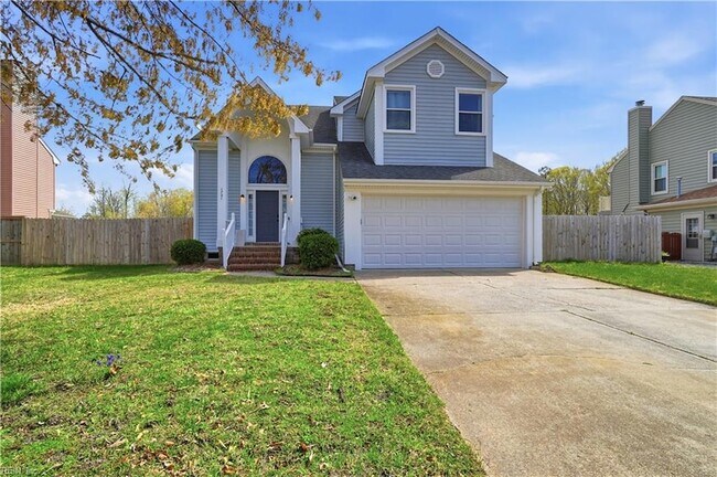 Building Photo - 1721 Chestwood Dr