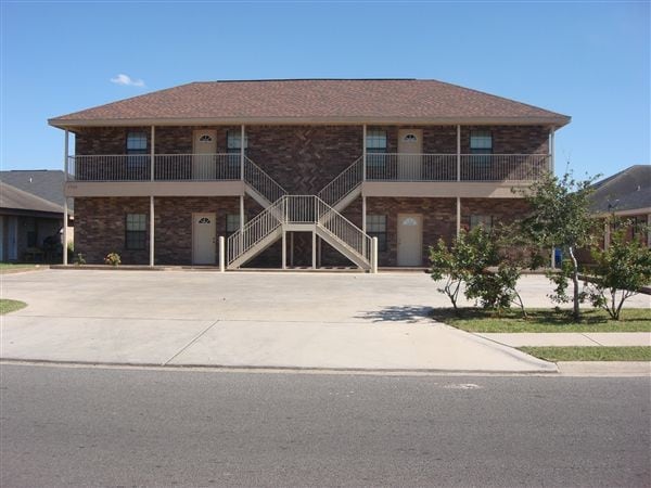 Building Photo - 2908 N 32nd St