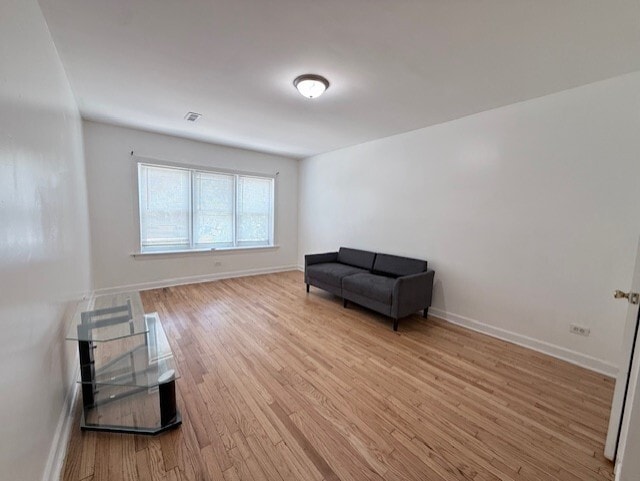 Building Photo - 834 N Christiana Ave