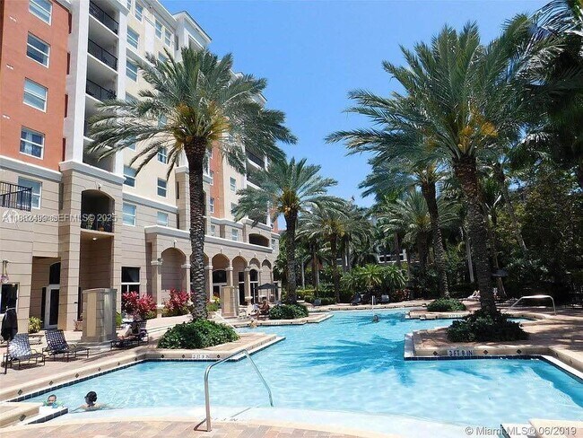 Foto del edificio - 17100 N Bay Rd