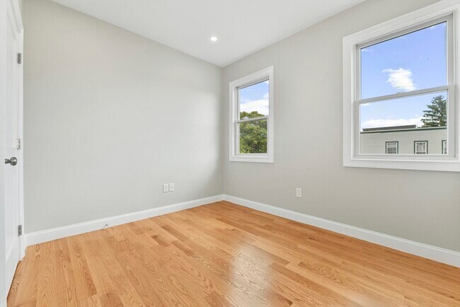 Foto del edificio - 397 Chelsea St