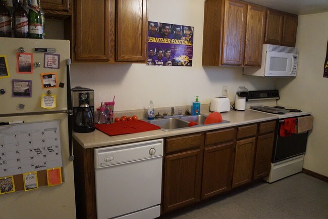 Foto del edificio - 815 W 26th St