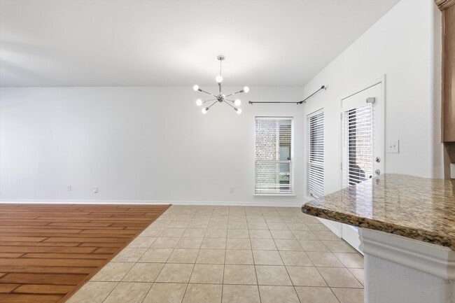 Foto del edificio - 6789 Cortona Ln