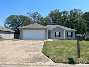 Building Photo - 49 Gold Meadow Loop
