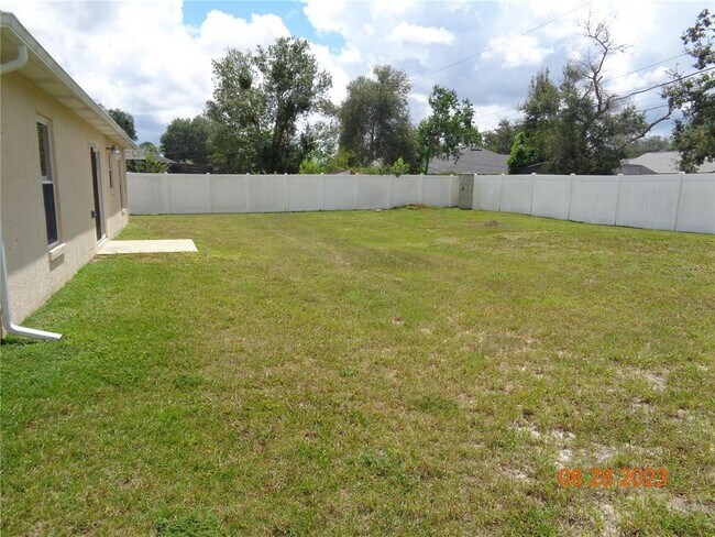 Building Photo - 2179 Dumas Dr