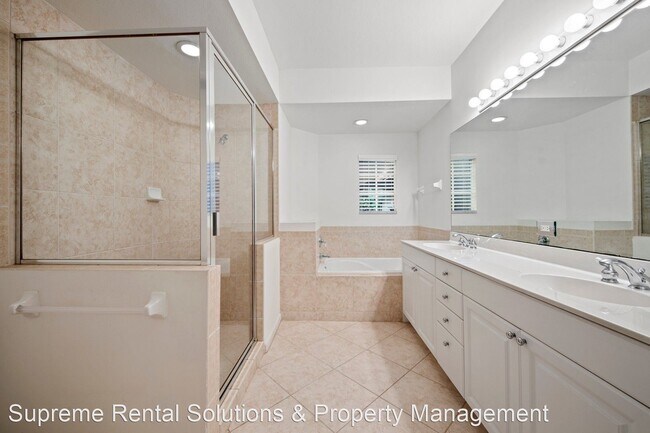 Foto del edificio - 9211 Palmetto Ridge Dr