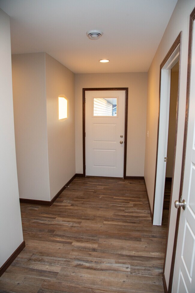 Foto del edificio - 2177 Cheyenne Way