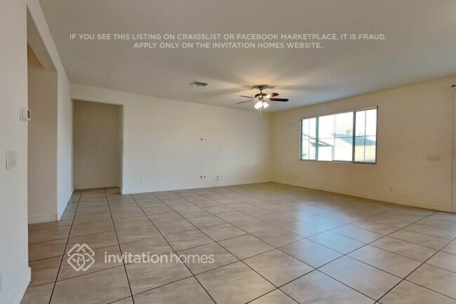 Foto del edificio - 11417 W Edgemont Ave
