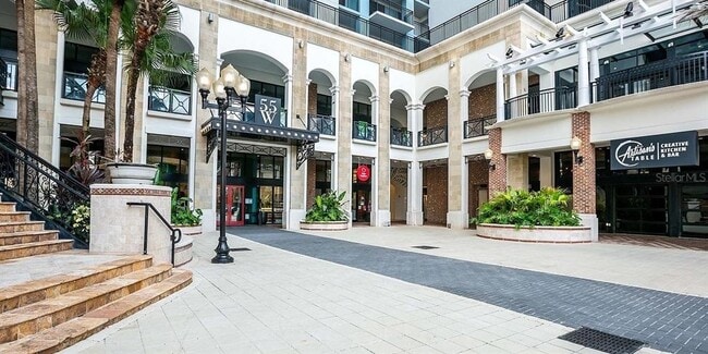 Foto del edificio - 55 W Church St