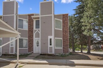 Building Photo - 8136 Gray Ct