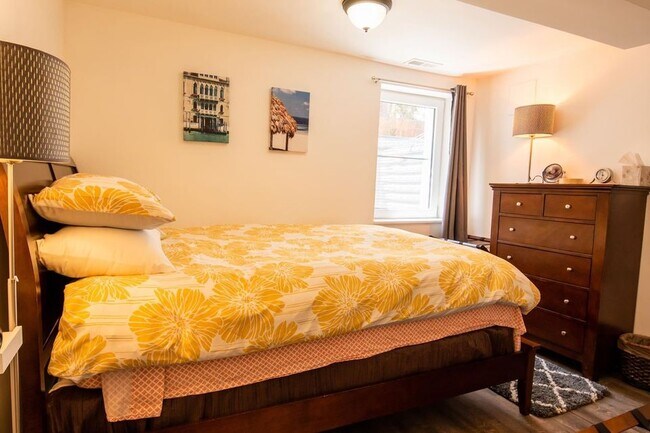 Foto del edificio - 2235 York St