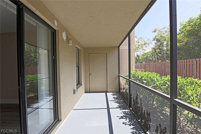 Building Photo - 5319 Summerlin Rd