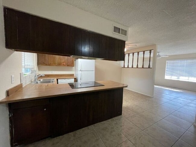 Foto del edificio - 4542 E Southern Ave