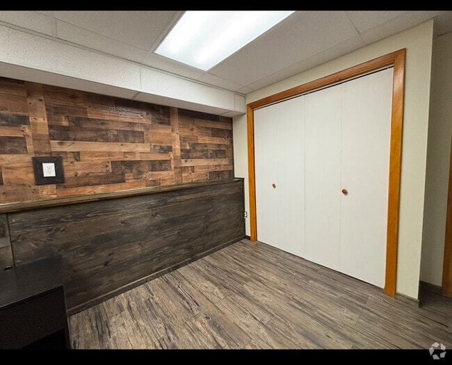 Building Photo - 501 Bean Hill Rd