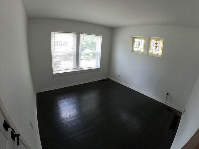 Building Photo - 2126 Maury Ave