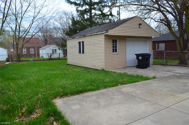 Building Photo - 11356 Riverdale