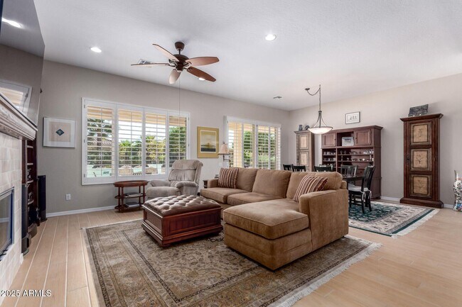 Building Photo - 12835 W Chapala Ct