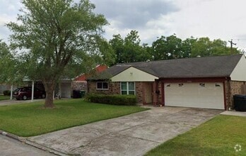 Building Photo - 11910 Hunkler Dr