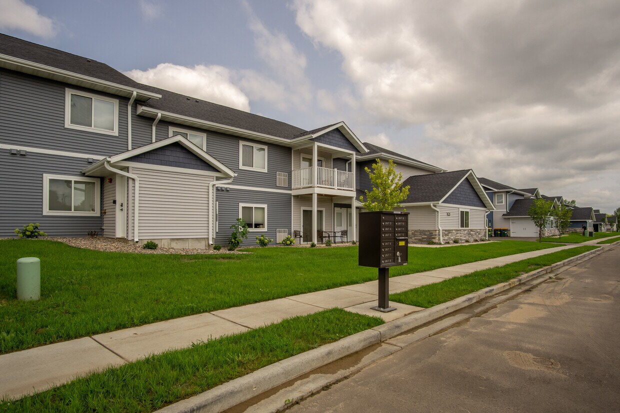 Peregrine Terrace Apartments in River Falls, WI