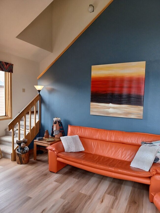 Foto del edificio - Light Bright 3 BDR plus Loft 3BATH Silvert...