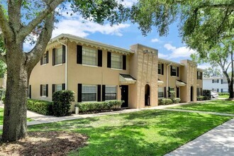 Building Photo - 3331 N Westmoreland Dr