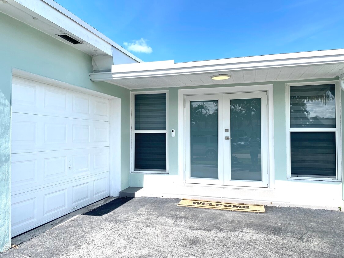 Photo - 9631 NW 24th St (Sunrise, FL)