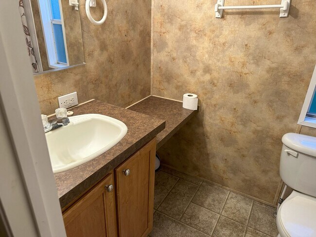 Foto del edificio - Centrally Located Mobile Home