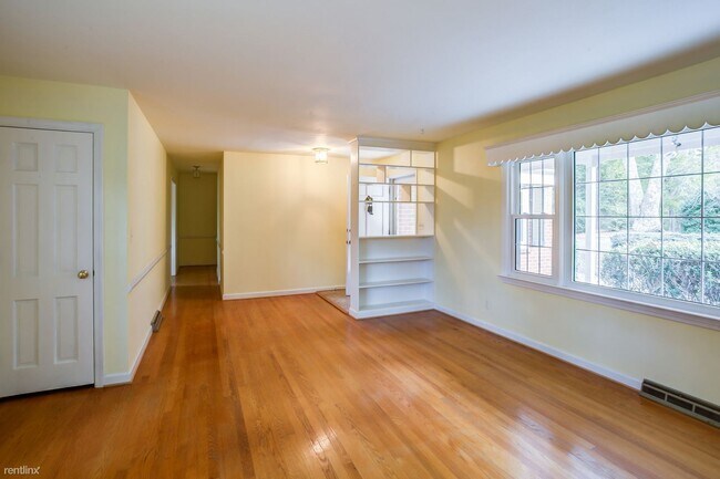 Building Photo - 3 br, 2 bath House - 1710 Milton Road