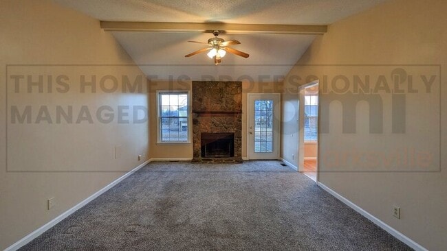 Building Photo - 329 Cunningham Ln