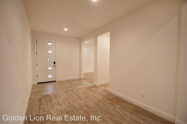 Building Photo - 3 br, 2.5 bath House - 4539 Jack Tuso Dr