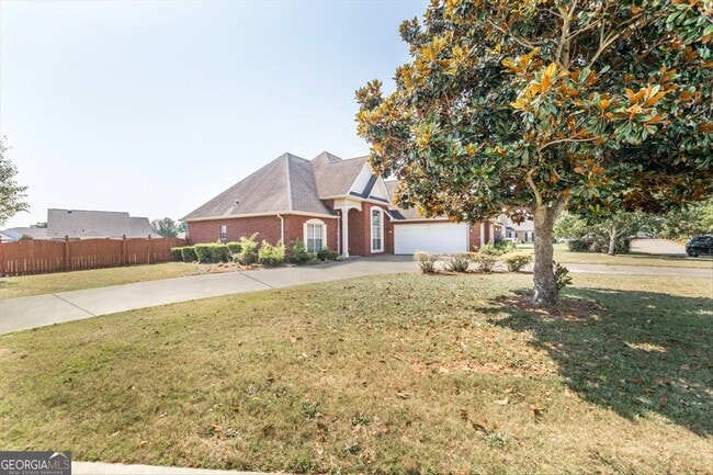 Building Photo - 136 Roseine Dr