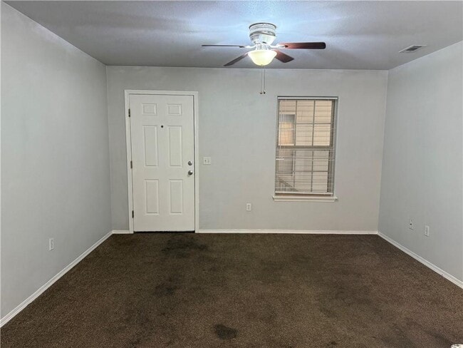 Building Photo - 8148 Randall Ln