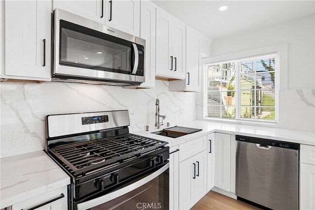 Foto del edificio - 274 Cliff Dr