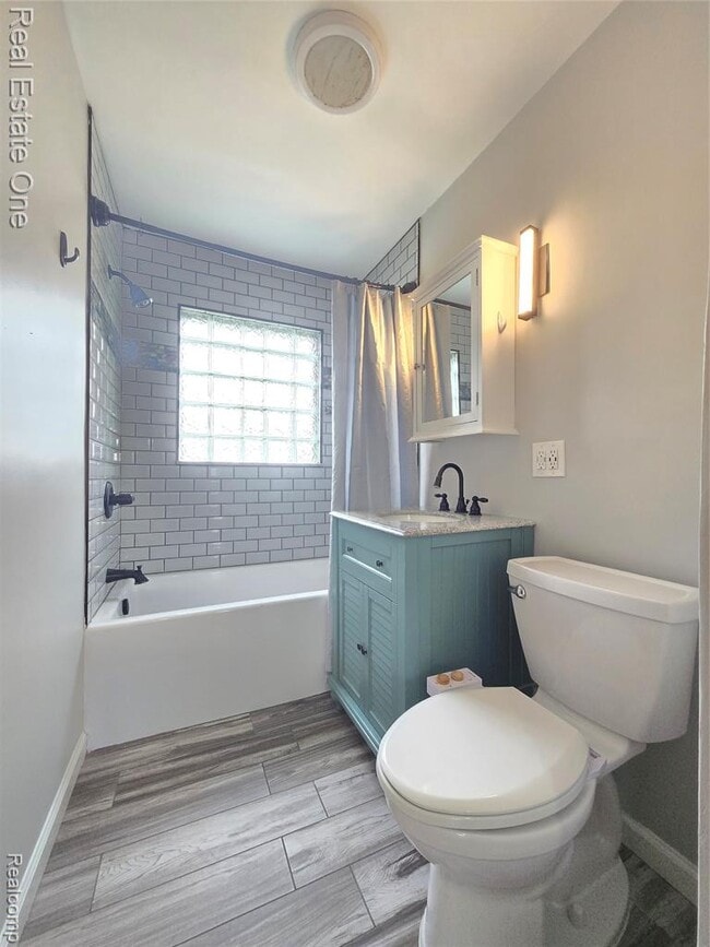 Foto del edificio - 28425 Alger St