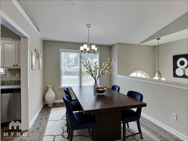 Foto del edificio - 425 Willow Ln