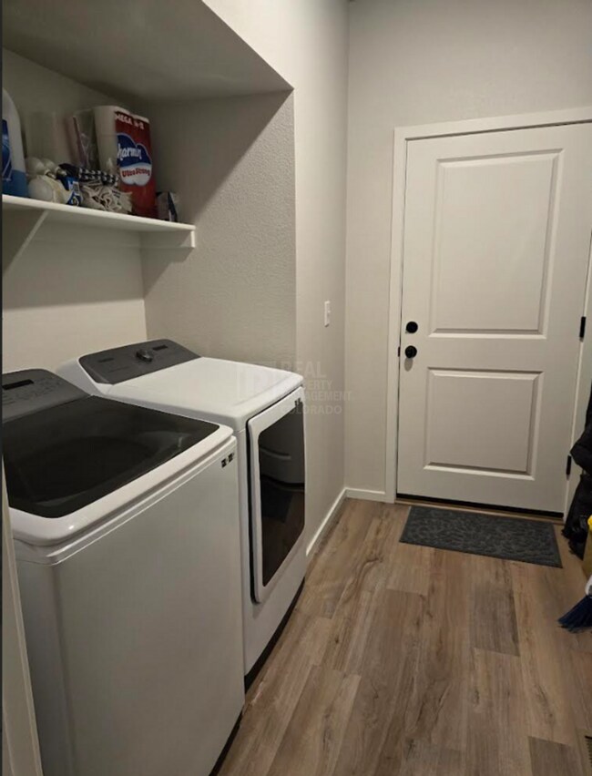 Foto del edificio - 2296 Setting Sun Dr